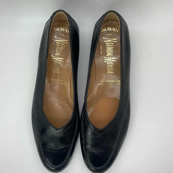 Neiman Marcus size 7.5