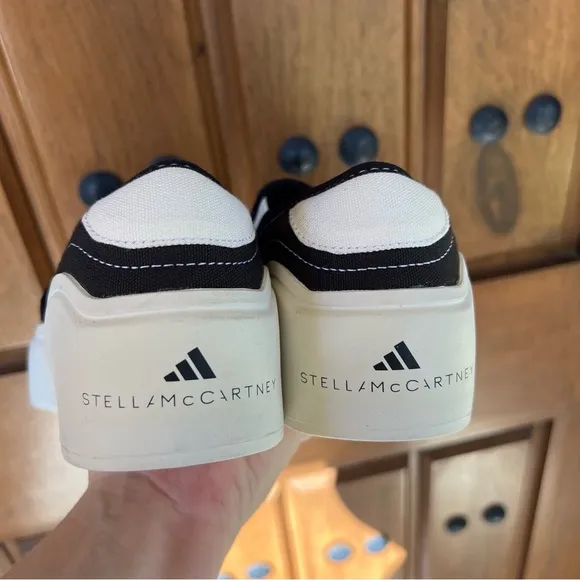 NEW! ADIDAS BY STELLA‎ MCCARTNEY COURT SLIP-ON SHOES Sz 4 Kids/ 5.5- 6 Women’s