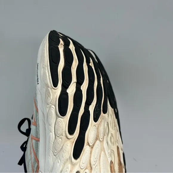 New Balance 1080 Shoes Size 8