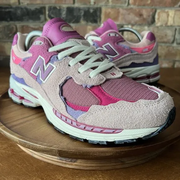 New Balance 2002R Protection Pack Pink Men's 9 Shoes Sneakers No box