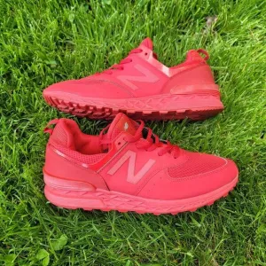 New Balance 574 - Men's Running Shoes - Size 9.5