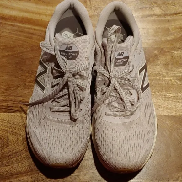 New Balance Arishi Fresh Foam shoes
