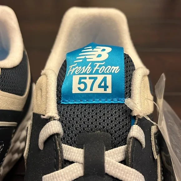 New Balance Fresh Foam 574 shoes sneakers MGL574AN navy Men’s Size 9.5