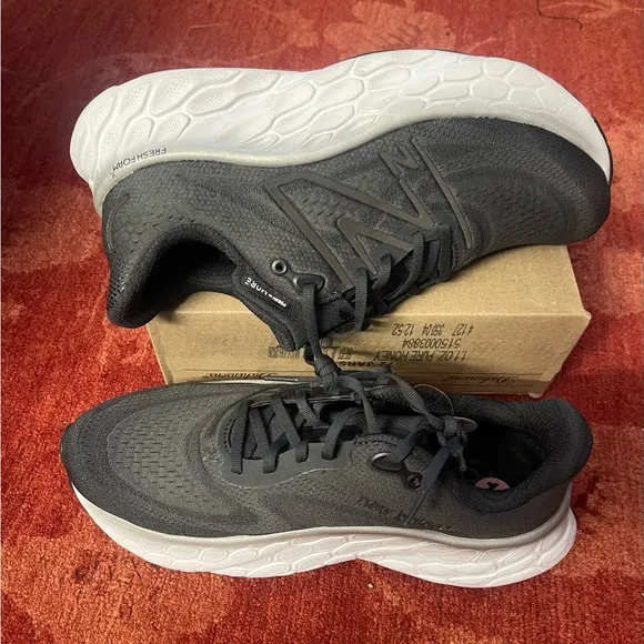 New Balance Fresh Foam More V (Wide)Charcoal |WMORBK4