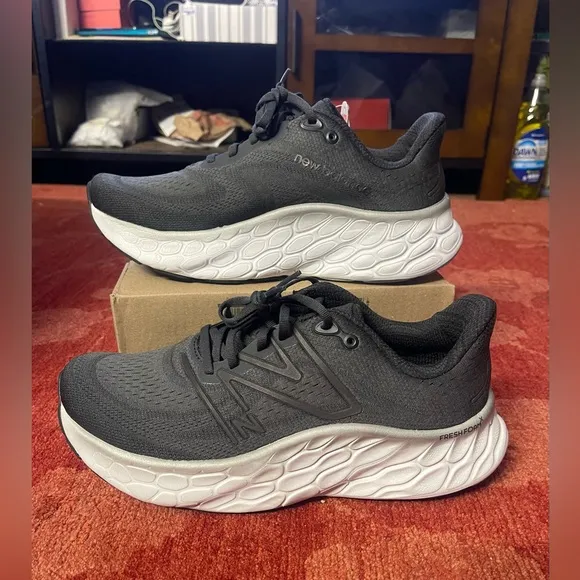New Balance Fresh Foam More V (Wide)Charcoal |WMORBK4