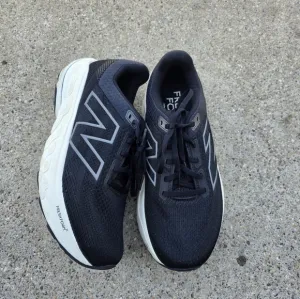 New Balance Fresh Foam Sneaker Women 9b