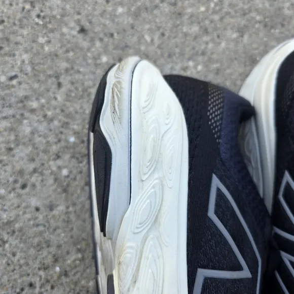 New Balance Fresh Foam Sneaker Women 9b