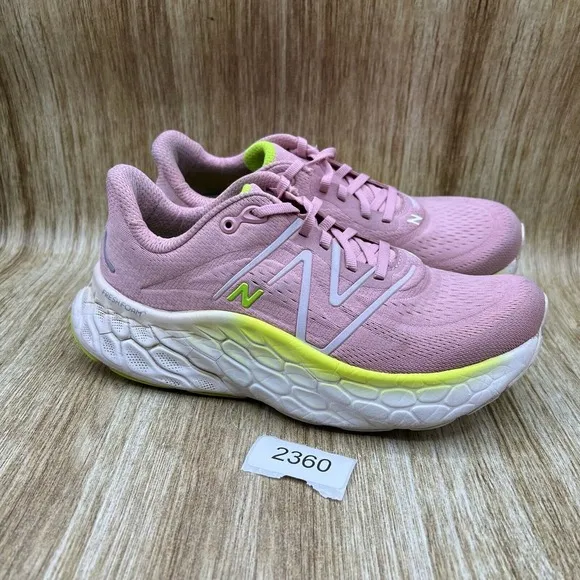 New Balance Fresh Foam X More V4 Women's Size 9 Pink Moon Running Shoes WMORCI4