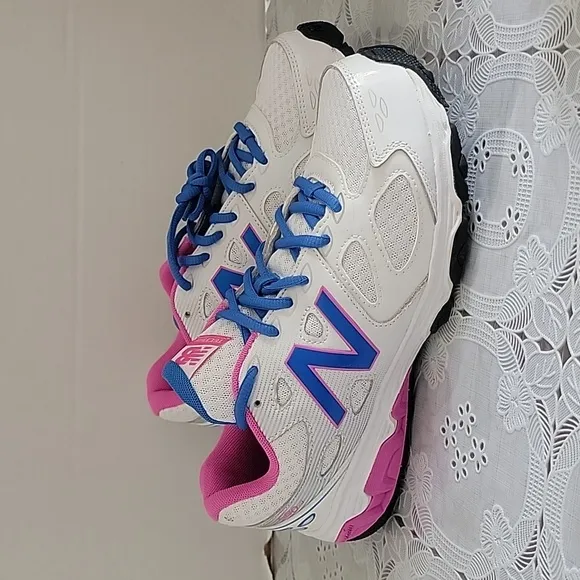 New Balance girl 680 V3 Running Shoes KR680FBY size 6 color white blue pink