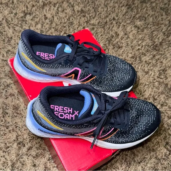 New Balance Kids Fresh Foam 880 Running Shoes Blue Pink PP880M12 Size 13.5 New