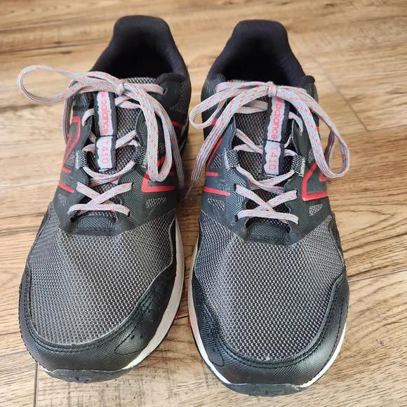 New Balance Men's 410 v8 Trail Running Shoes Size 10.5 Extra Wide Red/Gray/Black