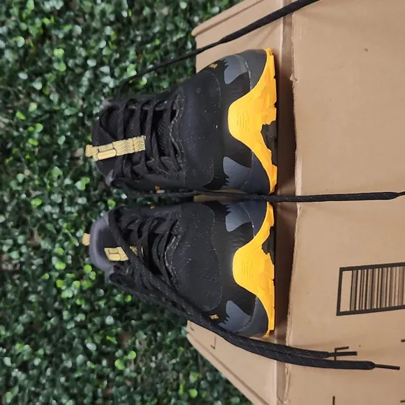 New Balance Men's Black and orange Running Shoes