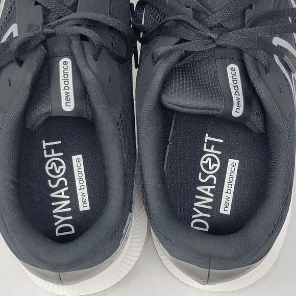 New Balance Mens Size 14 Dynasoft Pro Run V2 Running Shoes Black/White New
