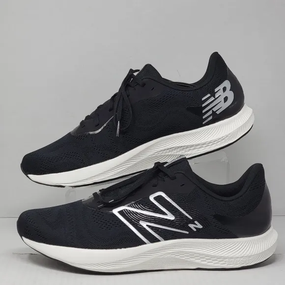 New Balance Mens Size 14 Dynasoft Pro Run V2 Running Shoes Black/White New