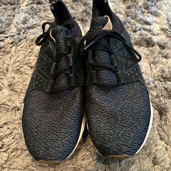 New Balance Women's Black Fresh Foam Sneaker Shoes