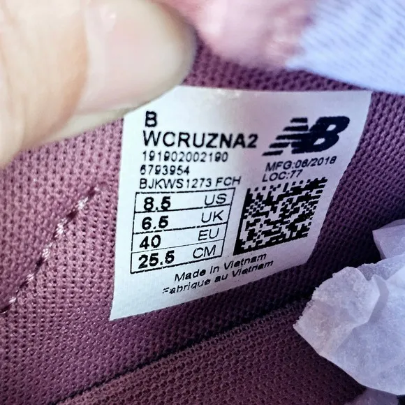 New Balance Womens Fresh Foam Cruz V2 Nubuck Running Shoe Sz 8.5 -  Sh957.2