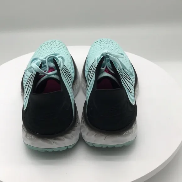 New Balance Womens Fresh Foam Running Shoe size 8 US