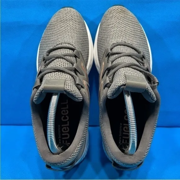 New Balance Womens Fresh Foam Vero Racer V1 Running Shoe Size 10