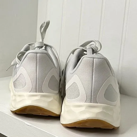 New Balance Womens Wariseg4 Gray Running Shoes Size 9