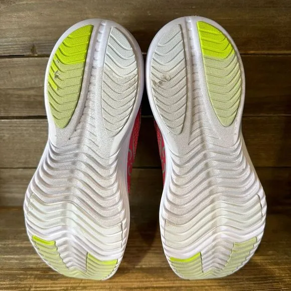 New Big Kids Saucony Kinvara 14 Pink Athletic Running‎ Shoes Sneakers Size 4.5 Y