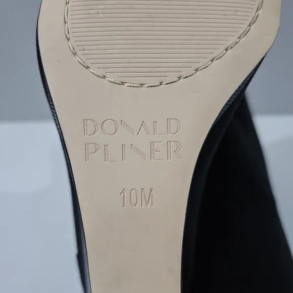 NEW Donald Pliner Tanah Ankle Bootie Wedge Black Stretch Crepe Elastic Size 10