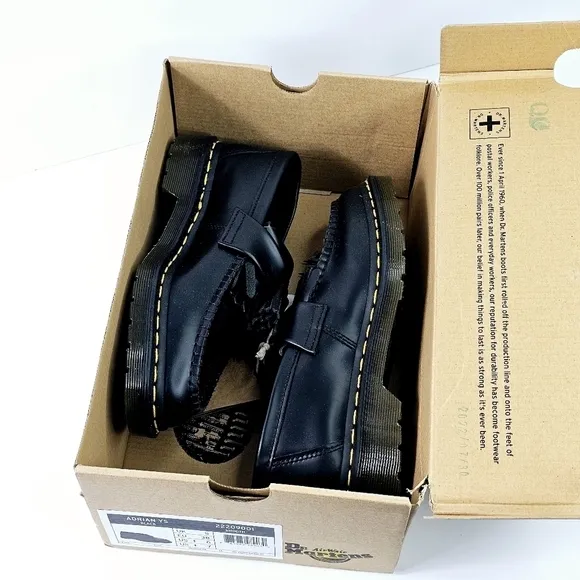 New! Dr. Martens Adrian Smooth Leather Tassel Loafers Chunky Heel Shoes