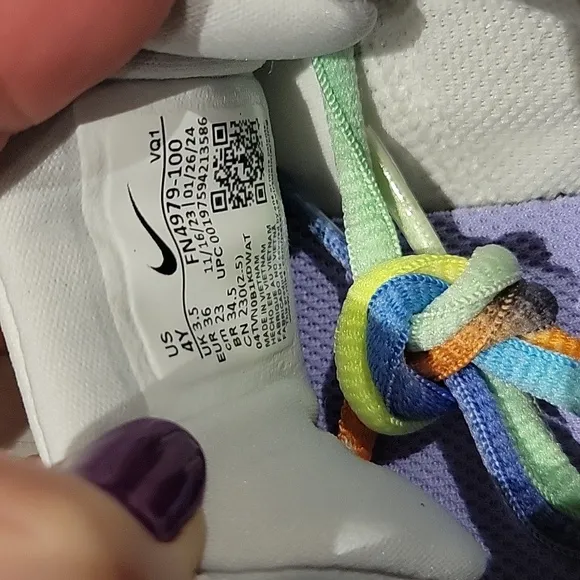 New in Box: NIKE Star Runner 4 NN SE (GS)