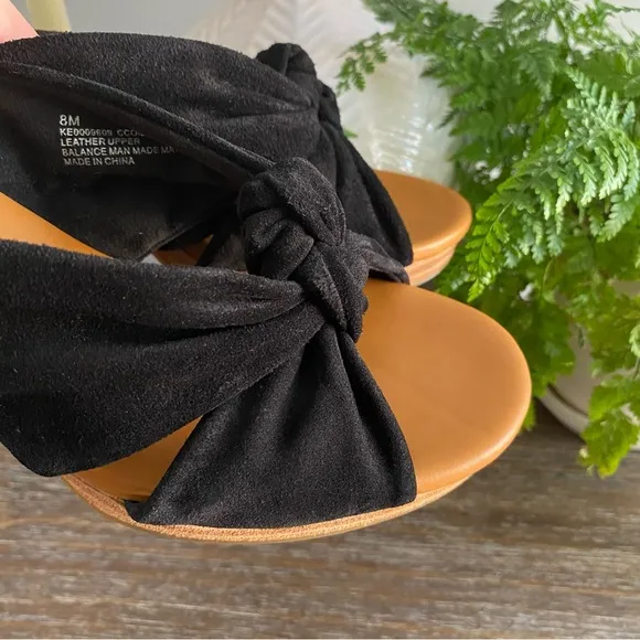 NEW Kork Ease Haya Knotted Heeled Sandal Black Suede Women’s 8