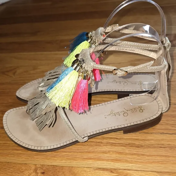 New Lilly Pulitzer ZOE SANDAL Gold Metallic Tassel Charm Thong Shoes 6M