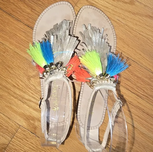 New Lilly Pulitzer ZOE SANDAL Gold Metallic Tassel Charm Thong Shoes 6M