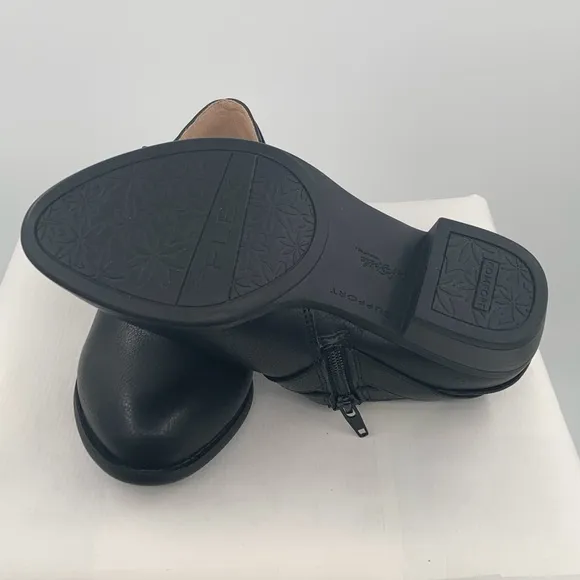 🌹New Listing🌹New Life Stride Women’s Adley Black Shootie Shoes - Size: 6