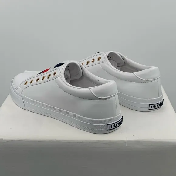 🌹New List🌹NWT Tommy Hilfiger Laven Lace-Less Women’s White Slip On Sneaker Shoes
