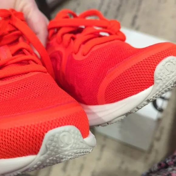 NEW Lululemon Blissfeel 2 Womens Running Shoe Solar Orange / Flare / Lig…