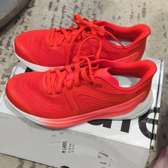 NEW Lululemon Blissfeel 2 Womens Running Shoe Solar Orange / Flare / Lig…