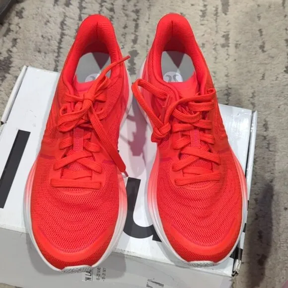 NEW Lululemon Blissfeel 2 Womens Running Shoe Solar Orange / Flare / Lig…