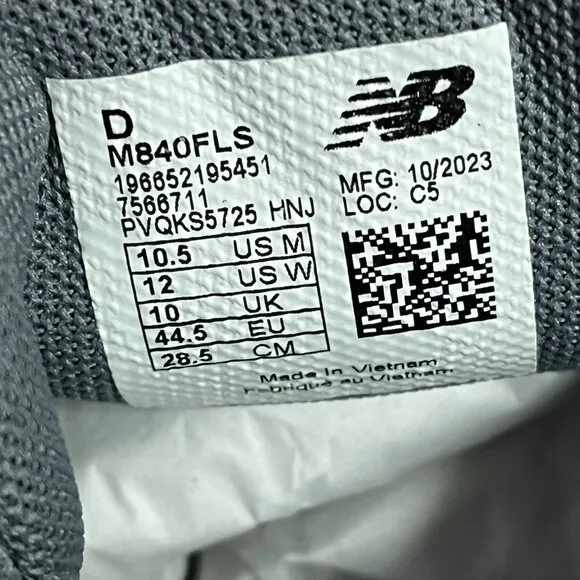 NEW New Balance Fresh Foam 840v1 Aluminum Gray Red‎ Athletic Shoes