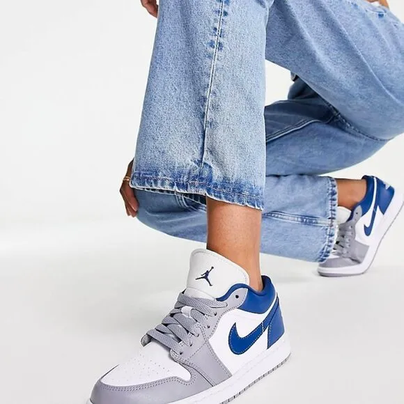 New NIB Nike Air Jordan 1 Low Sneakers Women's 7.5 UNC Stealth Grey French Blue