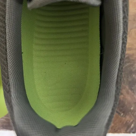 NEW Nike Roshe One Men’s Shoes Tarp Green Deep Smoke 511881-307 Size 14