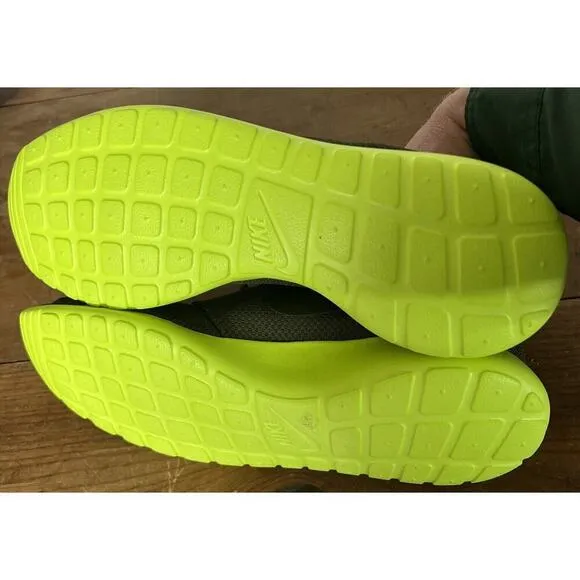 NEW Nike Roshe One Men’s Shoes Tarp Green Deep Smoke 511881-307 Size 14