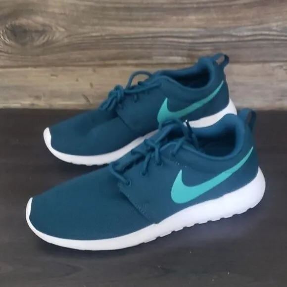 New Nike Roshe One Teal Turquoise Blue Sneakers Everyday Casual Walking Shoes