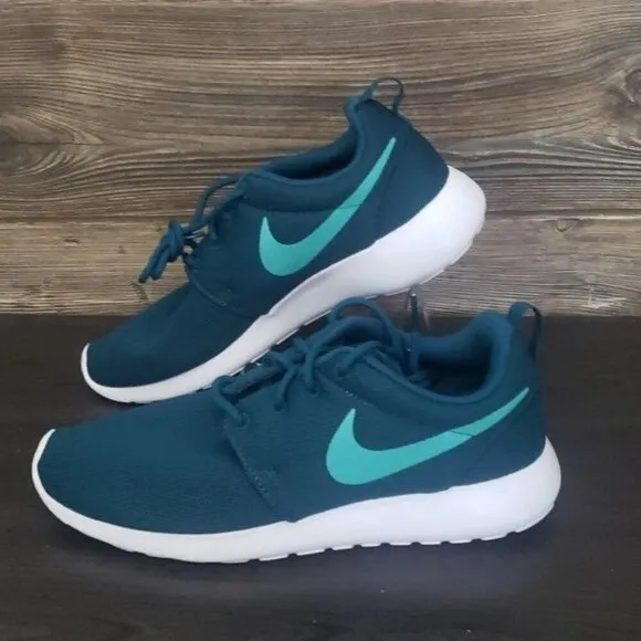 New Nike Roshe One Teal Turquoise Blue Sneakers Everyday Casual Walking Shoes