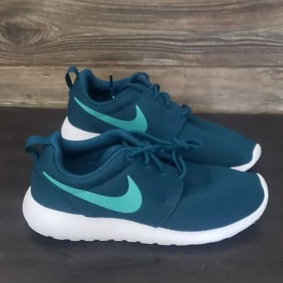 New Nike Roshe One Teal Turquoise Blue Sneakers Everyday Casual Walking Shoes