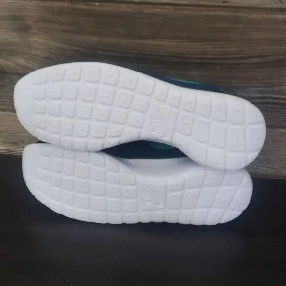 New Nike Roshe One Teal Turquoise Blue Sneakers Everyday Casual Walking Shoes