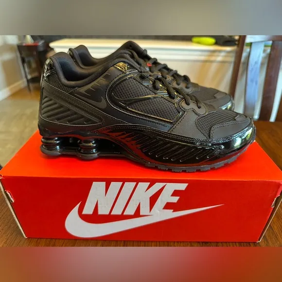 NEW Nike Shox Enigma women’s black sneakers shoes size 9 EUR 40.5