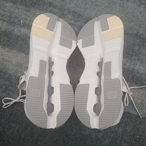 New ON Cloudnova 2 Running Shoes
