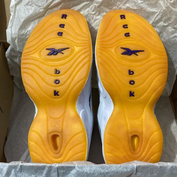 NEW Reebok Question Mid Iverson Kids Yellow White Basketball Shoes - Size 1