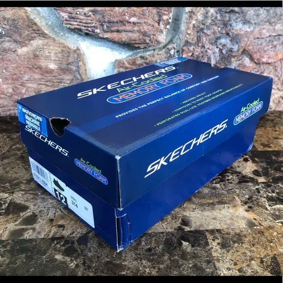 NEW Skechers  Elite Flex Wasik Slip On Sneakers