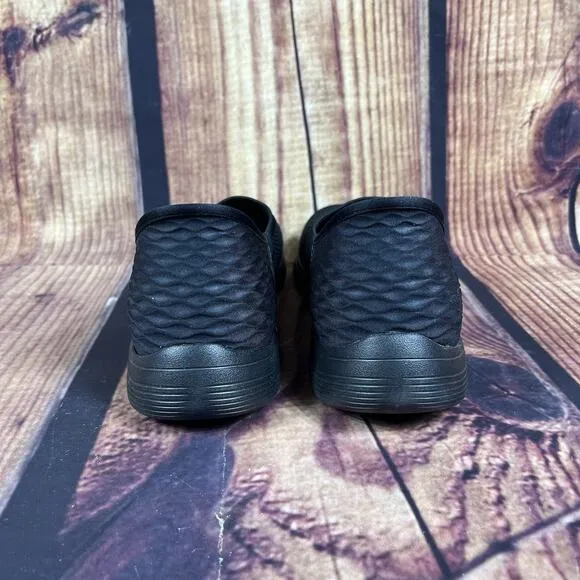 NEW Skechers On-The-Go Swift-Advanced Women’s 12 Black Hands Free Slip-Ins Shoes