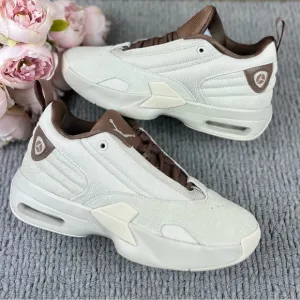 NEW Womens Size 8 Nike Jordan Max Aura 6 Legend Light Brown Archaeo Suede Shoes
