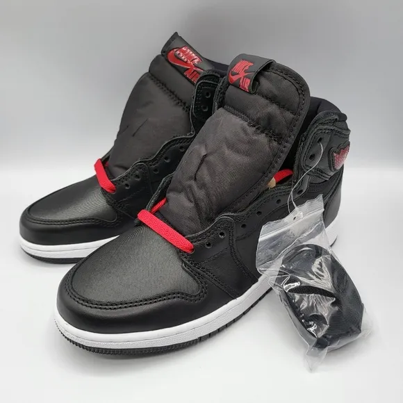 NEW Youth 4 | Women 5.5 Jordan 1 High Black Satin - 575441-060